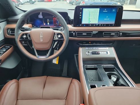 New 2026 Lincoln Aviator Reserve AWD/4WD image 12