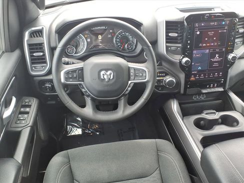 Used 2025 RAM 1500 Big Horn AWD/4WD image 3