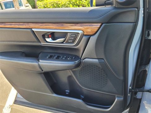 Used 2020 Honda CR-V Touring image 14