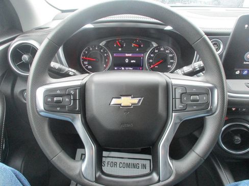 Used 2023 Chevrolet Blazer LT image 18