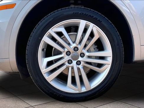 Used 2018 Audi Q5 Premium Plus AWD/4WD image 9