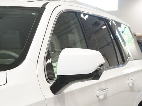 Used 2021 Cadillac Escalade Premium Luxury Platinum w/ Heavy-Duty Trailer Package AWD/4WD image 7