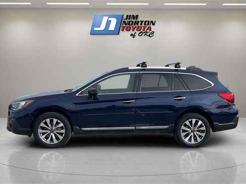 Used 2018 Subaru Outback 3.6R Touring w/ Popular Package #3 image 8