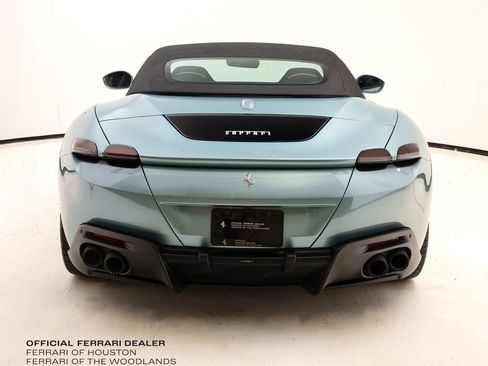 Used 2025 Ferrari Roma Spider RWD image 31