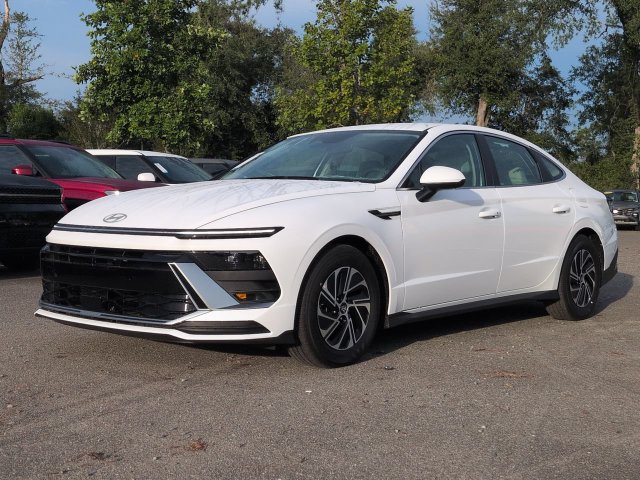 New 2026 Hyundai Sonata Blue FWD image 2
