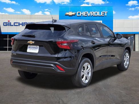 New 2026 Chevrolet Trax LS w/ Driver Confidence Package FWD image 7