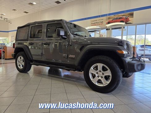 Used 2021 Jeep Wrangler Unlimited Sport AWD/4WD image 3