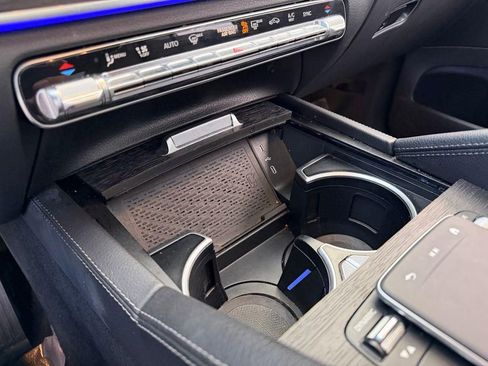 Used 2025 Mercedes-Benz GLE 350 4MATIC image 29