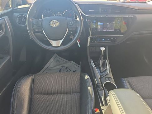 Used 2018 Toyota Corolla L image 18