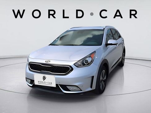 Used 2019 Kia Niro EX w/ Option Group 040 FWD image 3