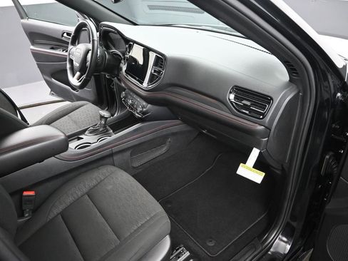 Used 2025 Dodge Durango GT image 19