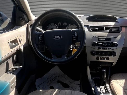 Used 2008 Ford Focus SE FWD image 8