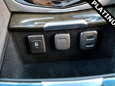 Used 2019 Cadillac Escalade Platinum image 26