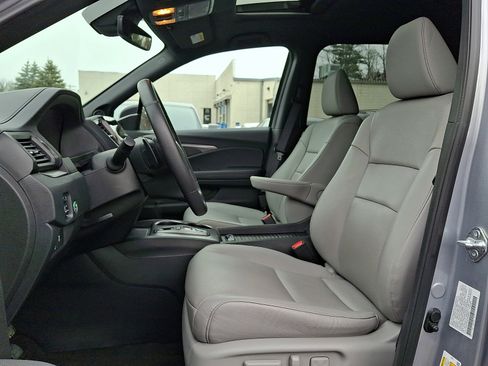 Used 2023 Honda Passport EX-L image 13