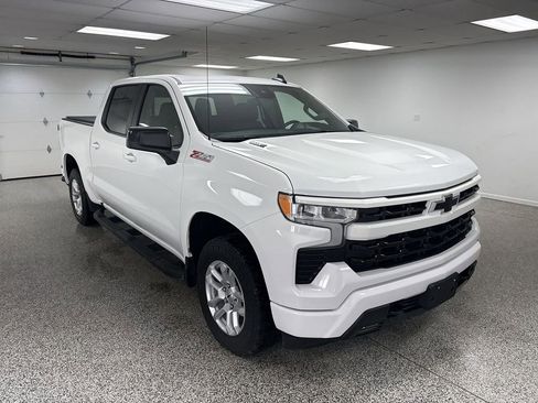 Used 2024 Chevrolet Silverado 1500 RST w/ Convenience Package II image 2