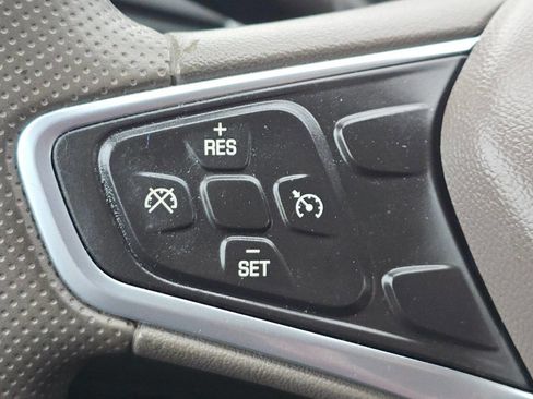 Used 2022 Chevrolet Malibu LT image 33