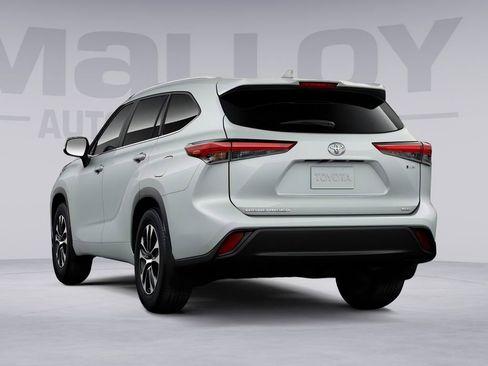 New 2026 Toyota Highlander XLE AWD/4WD image 4