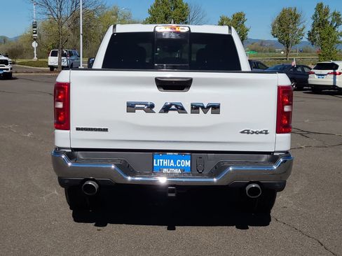 Used 2025 RAM 1500 Big Horn AWD/4WD image 13