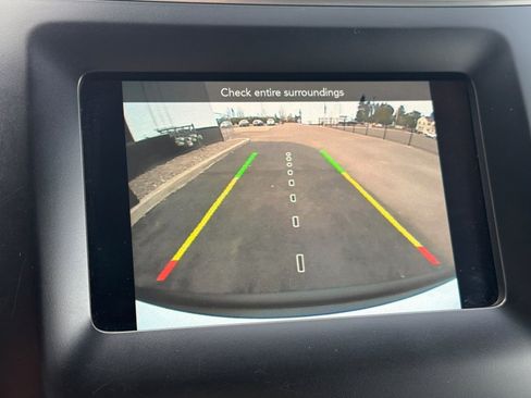 Used 2019 Jeep Cherokee Latitude Plus w/ Comfort/Convenience Group image 19