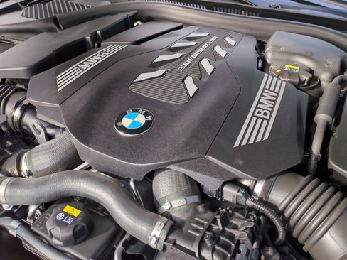 Used 2023 BMW M850i xDrive Convertible image 34