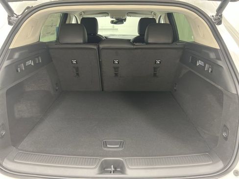 Used 2023 Buick Envision Essence FWD image 23