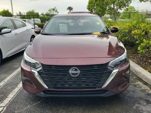 Used 2024 Nissan Sentra SV FWD image 2