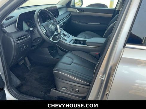 Used 2025 Hyundai Palisade SEL FWD image 9
