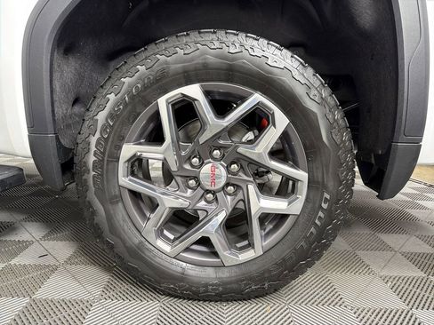 New 2026 GMC Sierra 1500 SLT w/ SLT Premium Plus Package image 17