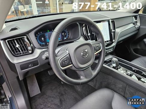 Certified 2025 Volvo XC60 B5 Core image 18