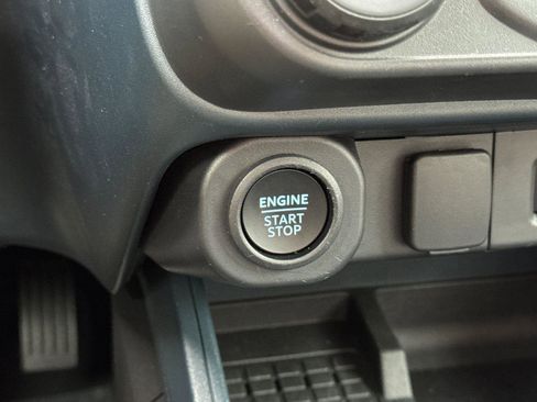 Used 2025 Ford Maverick Lariat image 22