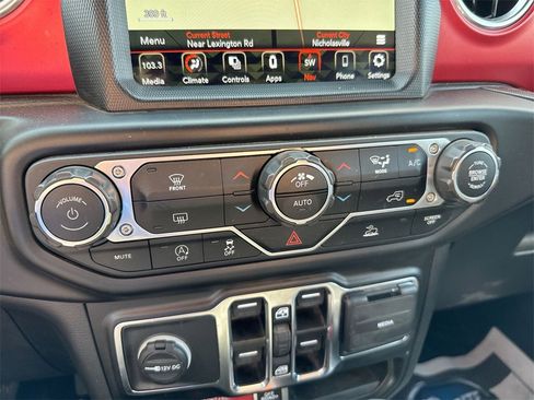 Used 2022 Jeep Wrangler Unlimited Rubicon image 16