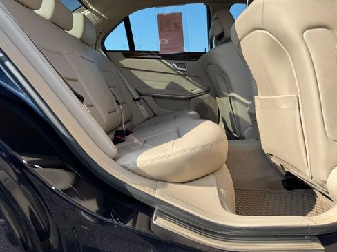 Used 2014 Mercedes-Benz E 350 4MATIC Sedan image 28