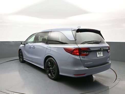 Used 2024 Honda Odyssey Sport image 8