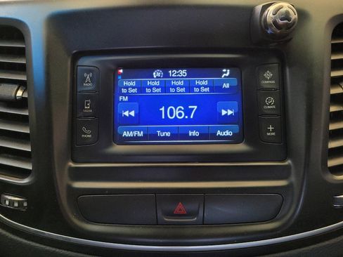 Used 2016 Chrysler 200 Limited image 25