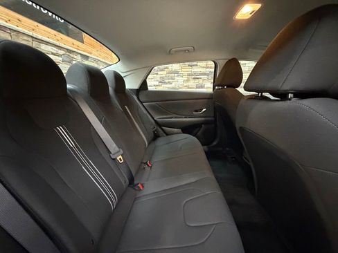 Used 2023 Hyundai Elantra SEL image 28