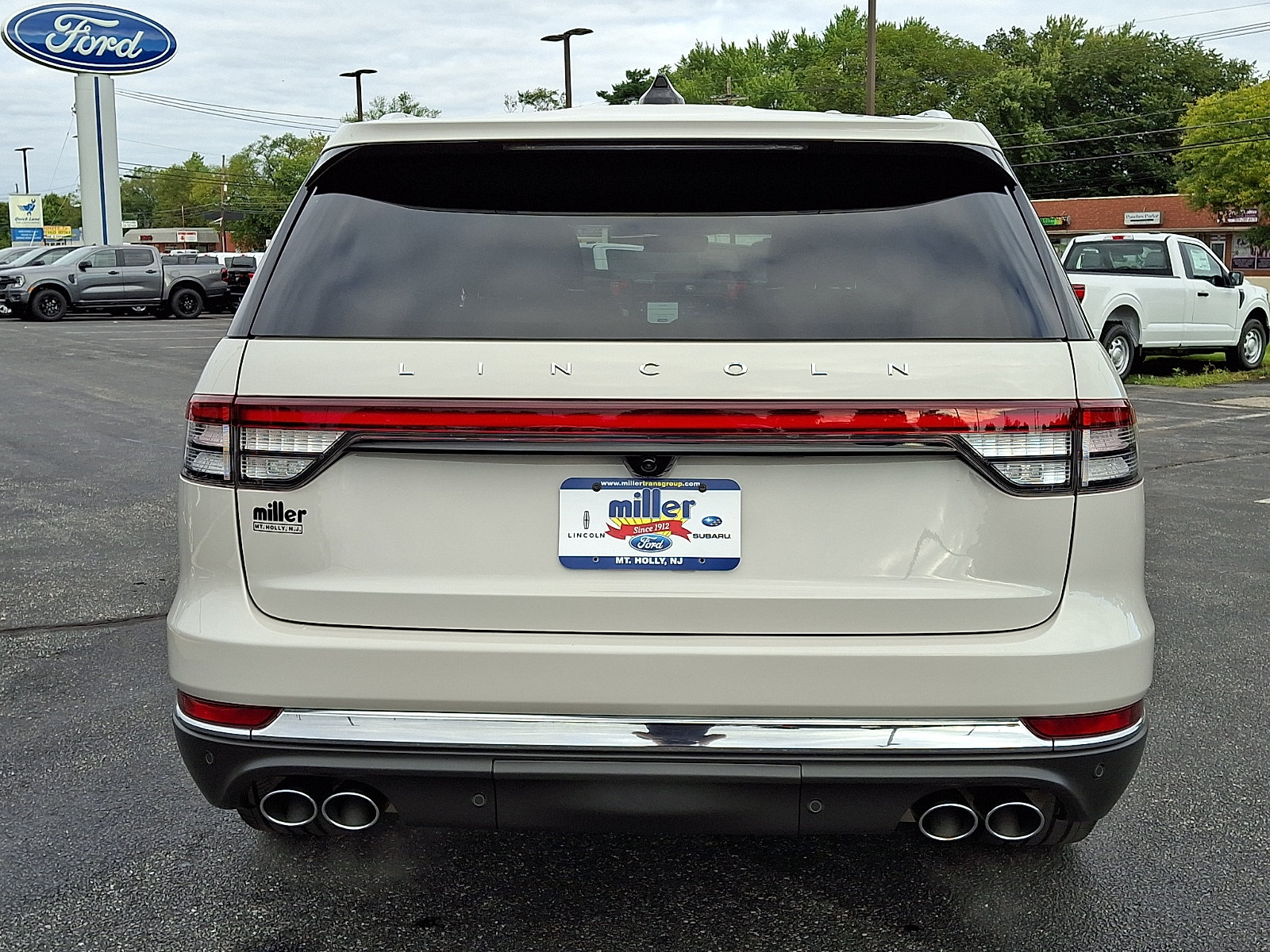 Used 2025 Lincoln Aviator Reserve w/ Equipment Group 201A AWD/4WD image 5