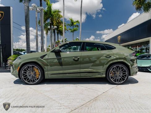 Used 2025 Lamborghini Urus S AWD/4WD image 2