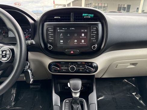 Used 2020 Kia Soul LX image 25