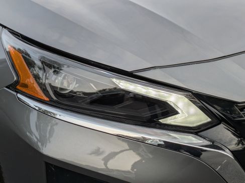 New 2025 Nissan Altima 2.5 SV image 10