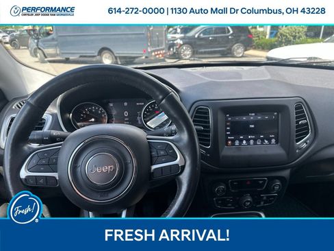 Used 2018 Jeep Compass Latitude w/ Popular Equipment Group AWD/4WD image 19