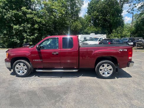 Used 2008 GMC Sierra 1500 SLE w/ Sierra NFL Edition AWD/4WD image 5