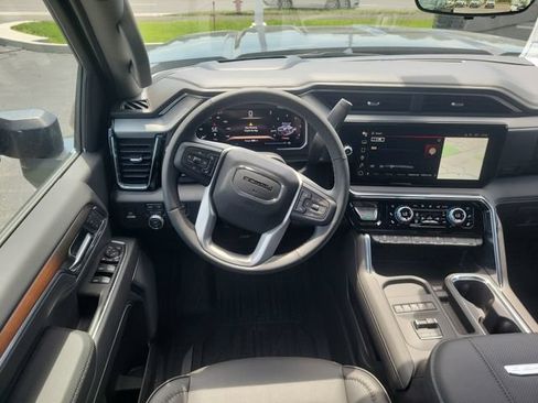 New 2026 GMC Sierra 3500 Denali w/ Denali Reserve Package AWD/4WD image 10