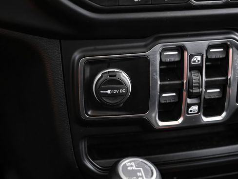 Used 2022 Jeep Wrangler Unlimited Sport image 35