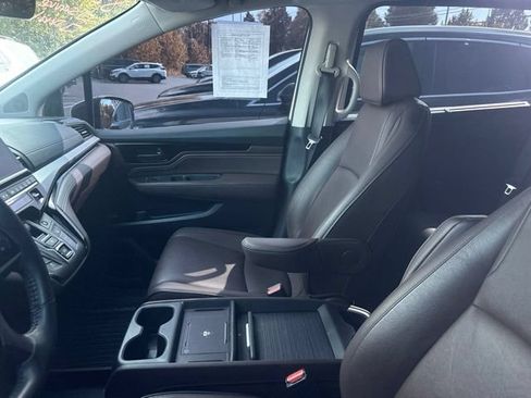 Used 2025 Honda Odyssey Touring image 5