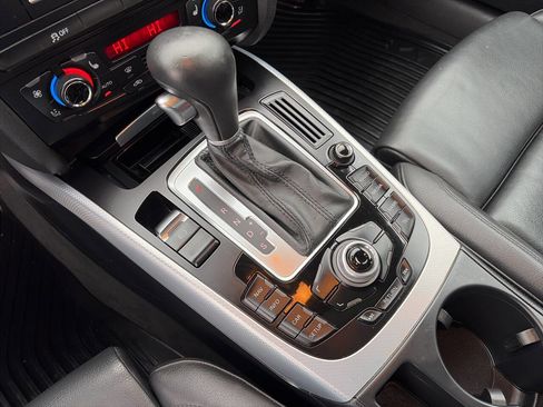 Used 2009 Audi A4 2.0T Premium image 35