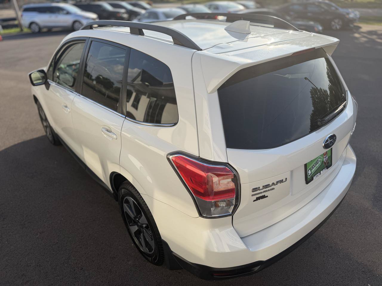 Used 2017 Subaru Forester 2.5i Limited AWD/4WD image 12