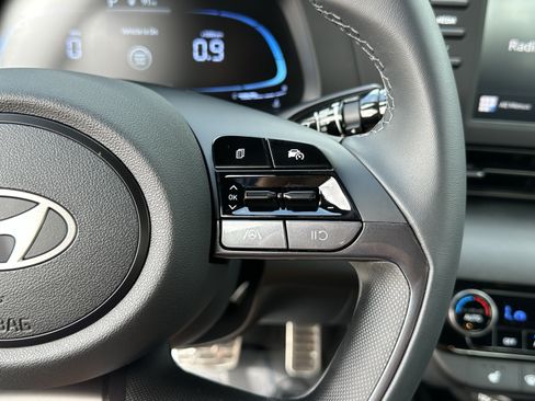 New 2026 Hyundai Elantra SEL Sport FWD image 30