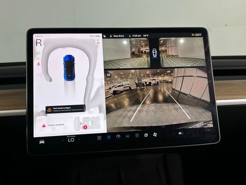 Used 2024 Tesla Model Y Long Range image 15