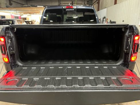 Used 2020 RAM 1500 Sport w/ Comfort & Convenience Group image 11