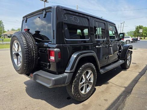 Used 2020 Jeep Wrangler Unlimited Sahara w/ Dual Top Group AWD/4WD image 7